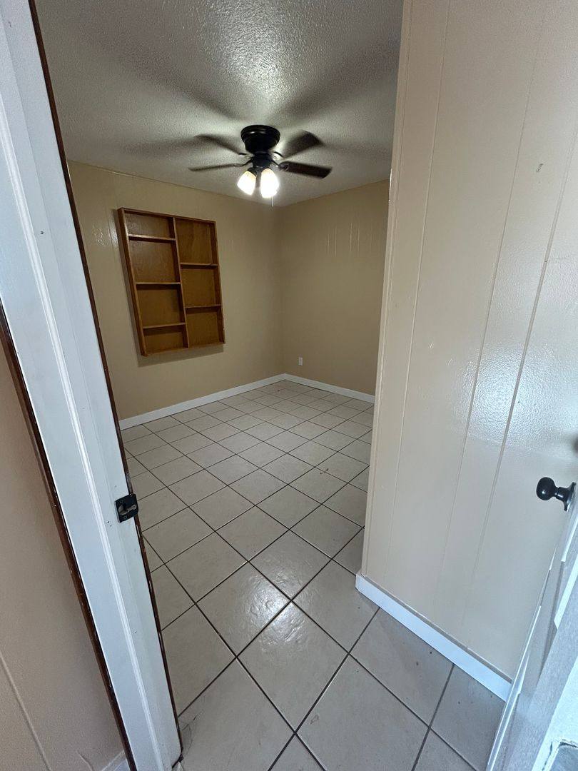 Apartment for rent at 1009 W Broadway, Bolivar, MO 65613