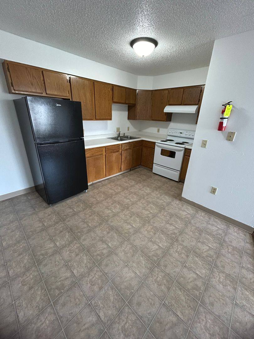 Apartment for rent at 208-220 Glenda Dr, Marshalltown, IA 50158