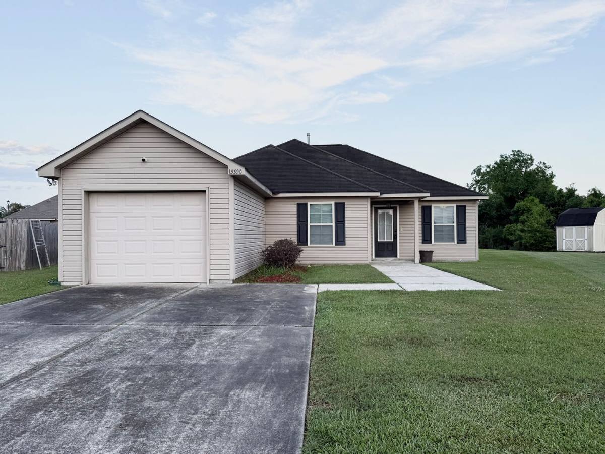 House for rent at 15390 Eaglestone Dr, Prairieville, LA 70769