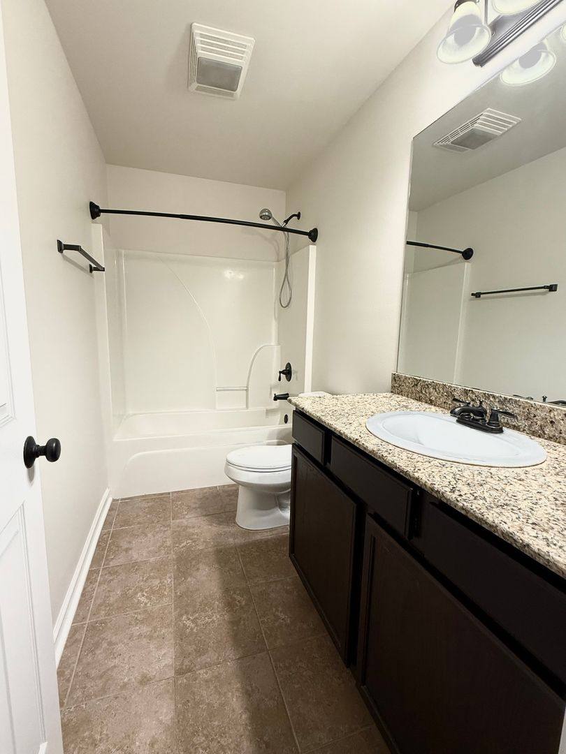 House for rent at 15390 Eaglestone Dr, Prairieville, LA 70769