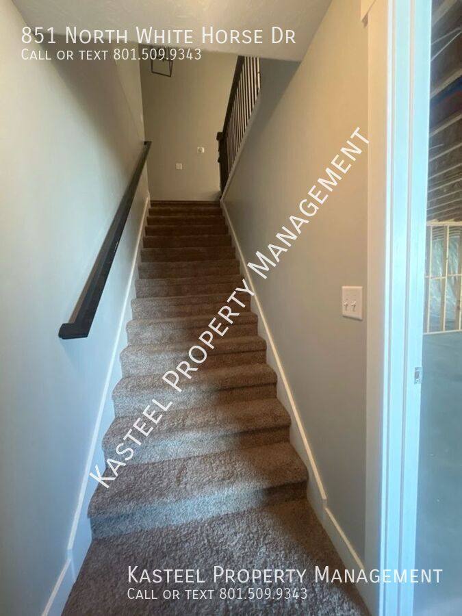 House for rent at 851 N White Horse Dr, Spanish Fork, UT 84660