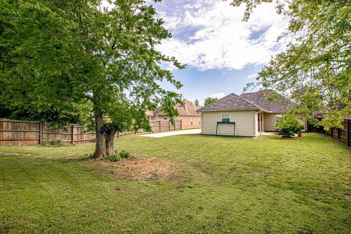 House for rent at 10580 Springglen Court, Baton Rouge, LA 70810
