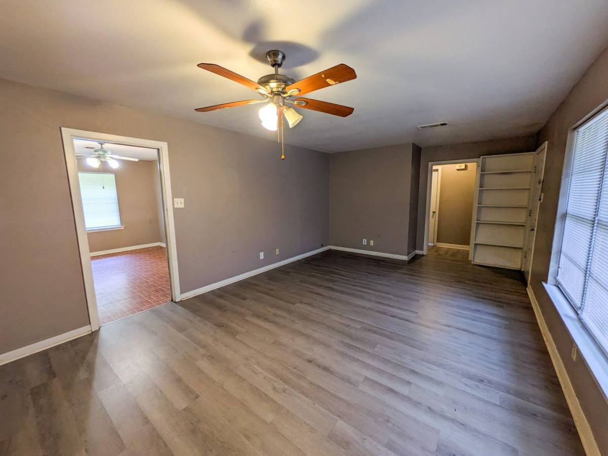 House for rent at 436 Gardenia Ave, Orange, TX 77630