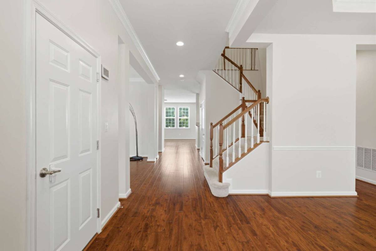 House for rent at 20920 Ashburn Heights Dr, Ashburn, VA 20148
