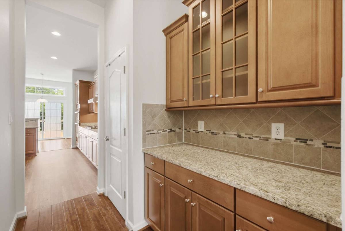 House for rent at 20920 Ashburn Heights Dr, Ashburn, VA 20148