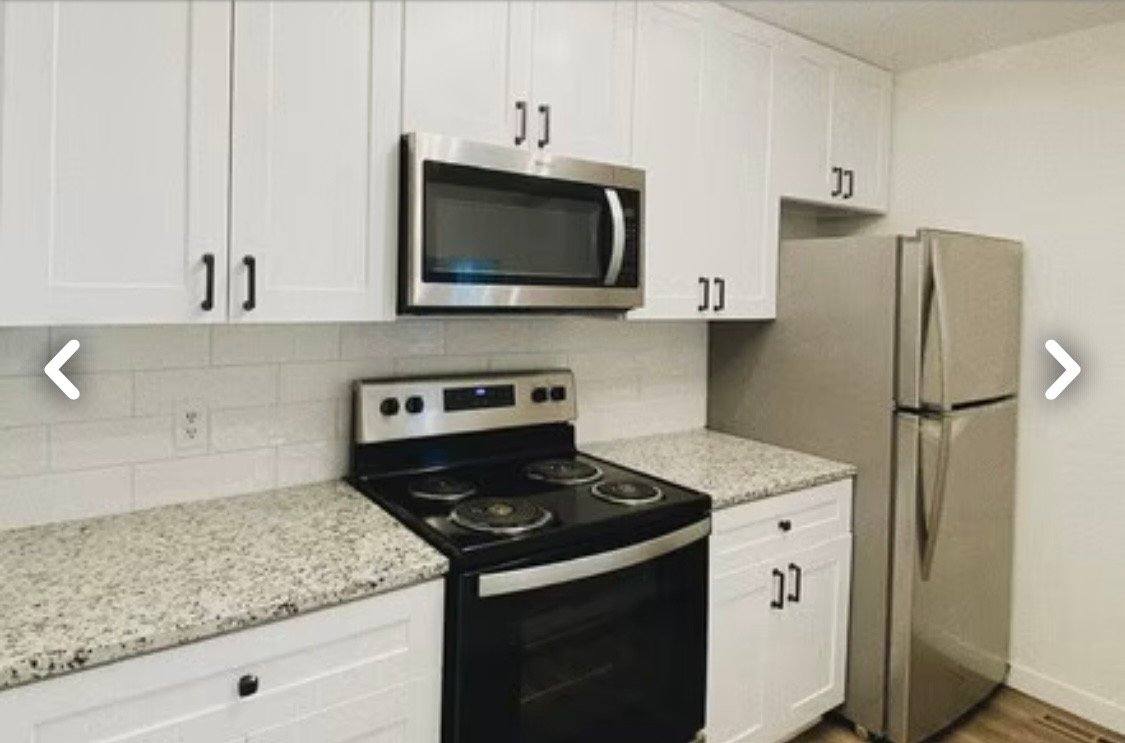 Townhouse for rent at 521 Broadway Ave N, Wayzata, MN 55391