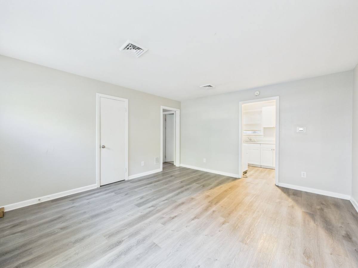 Apartment for rent at 2403 5th Ave #1, Richmond, VA 23222