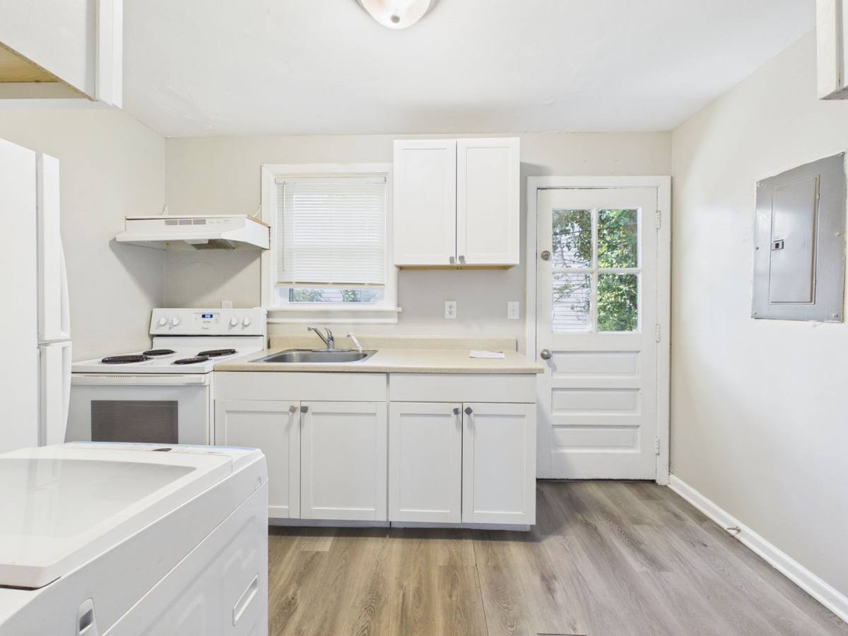 Apartment for rent at 2403 5th Ave #1, Richmond, VA 23222