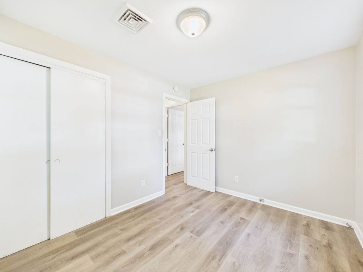 Apartment for rent at 2403 5th Ave #1, Richmond, VA 23222