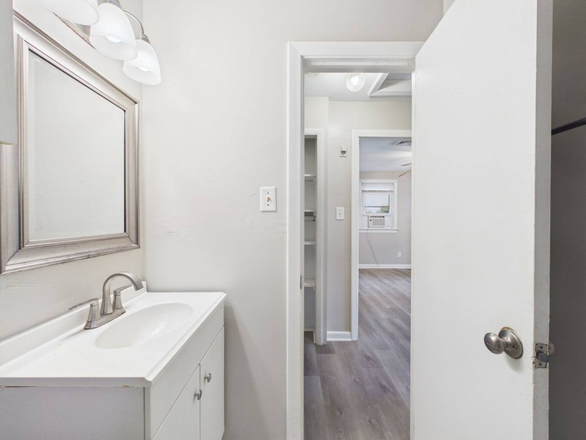 Apartment for rent at 2403 5th Ave #1, Richmond, VA 23222