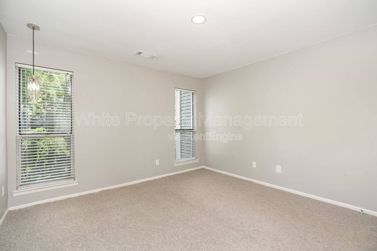 Condo for rent at 2516 Cranbrook Lane #9, Charlotte, NC 28207