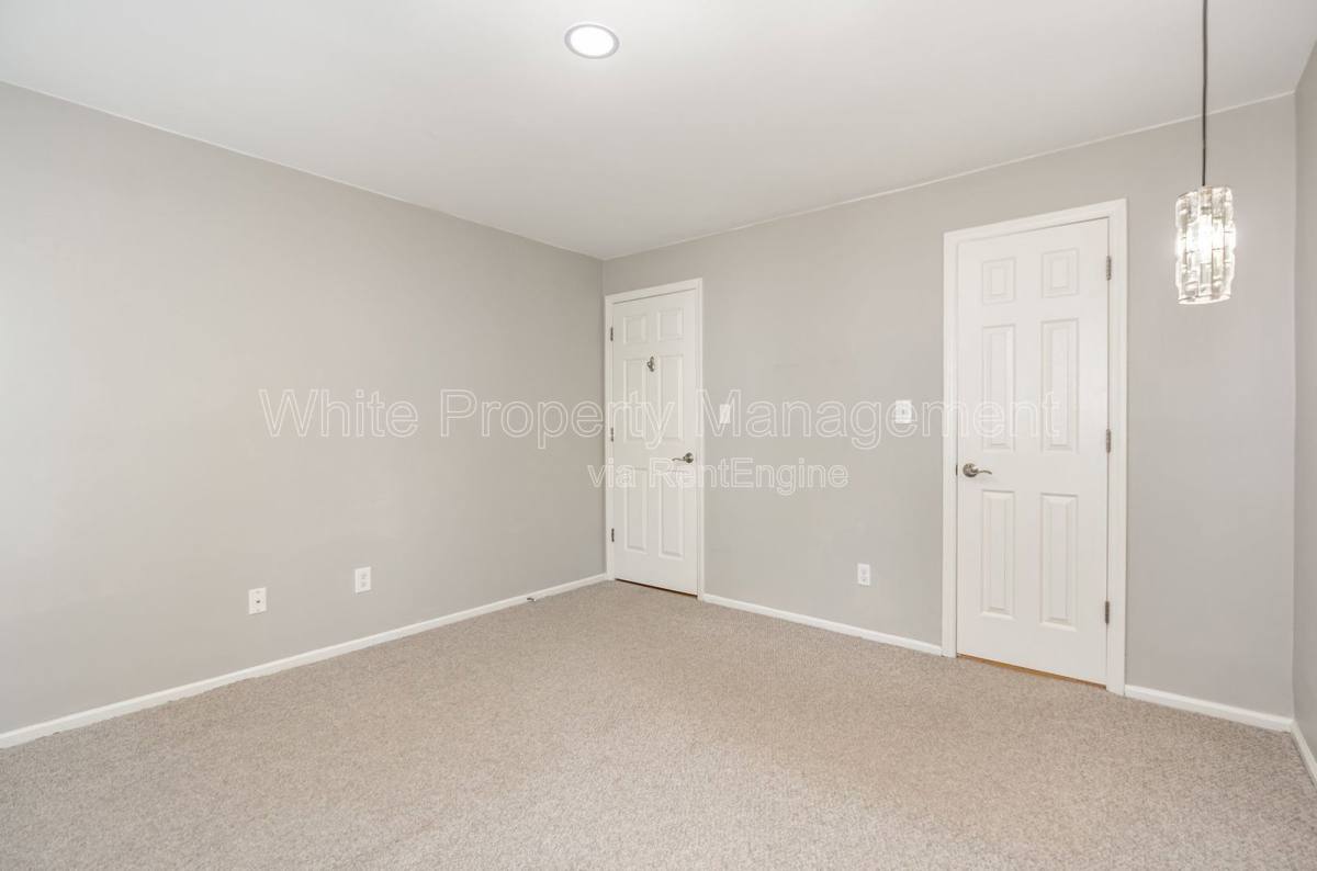 Condo for rent at 2516 Cranbrook Lane #9, Charlotte, NC 28207