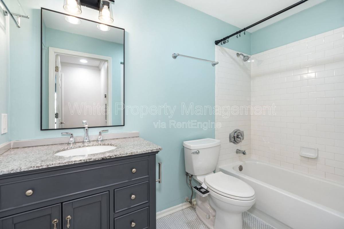 Condo for rent at 2516 Cranbrook Lane #9, Charlotte, NC 28207