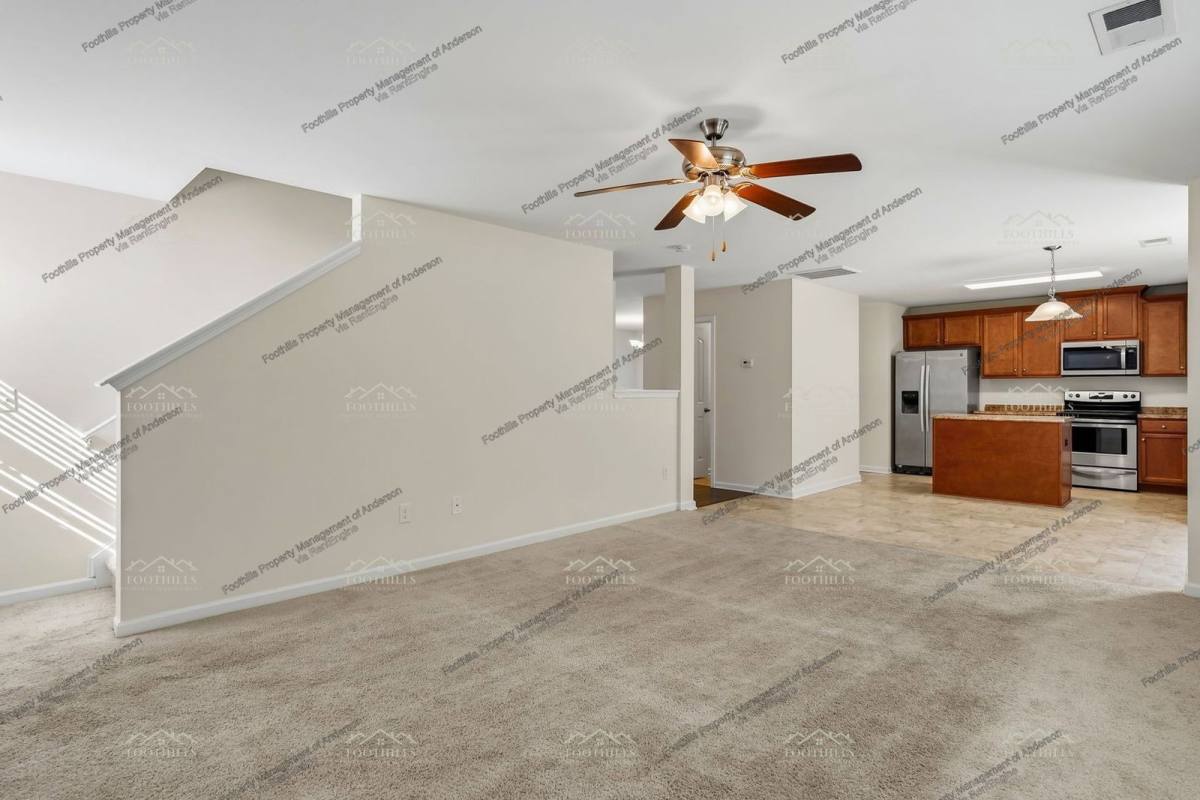 House for rent at 31 Ravencrest Dr, Anderson, SC 29621