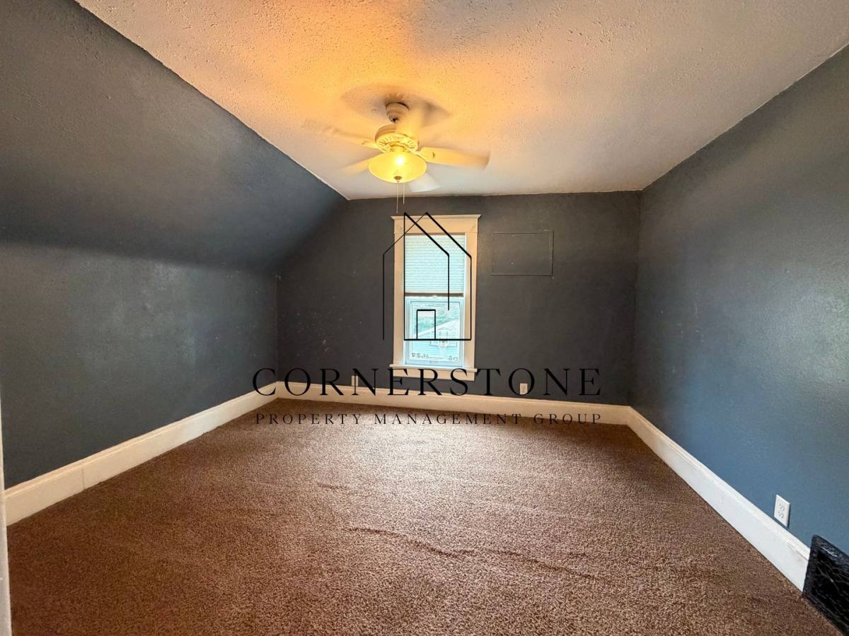 House for rent at 1430 6th Ave S, Fort Dodge, IA 50501