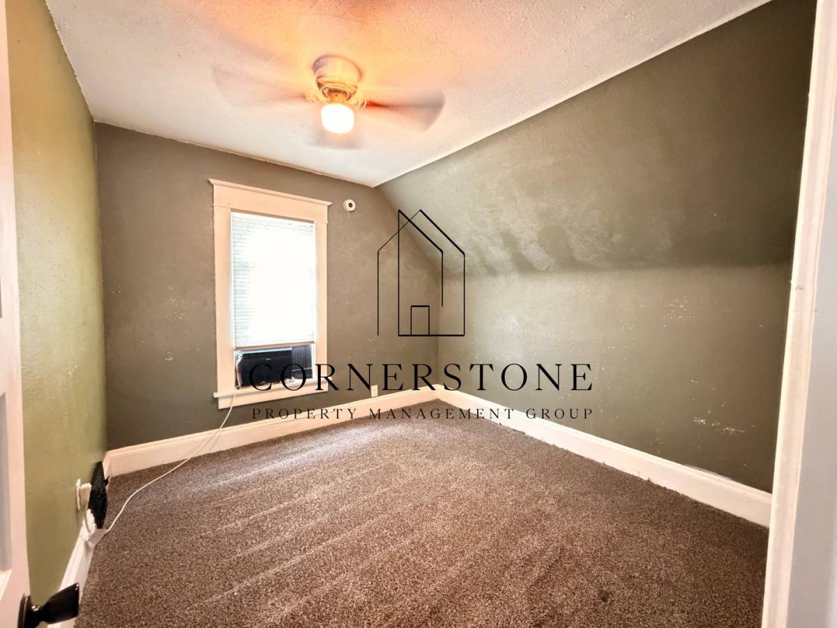 House for rent at 1430 6th Ave S, Fort Dodge, IA 50501