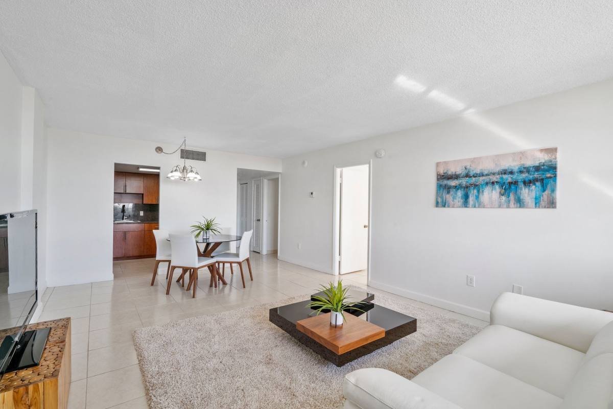 Apartment for rent at 1551 NE 167th St, Miami, FL 33162