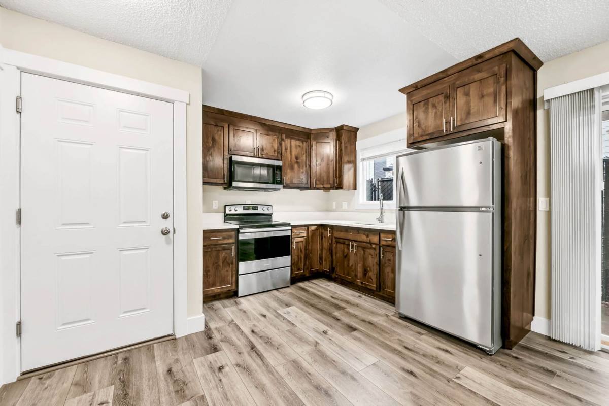 Apartment for rent at 3222 N Shore Dr SE, Albany, OR 97322