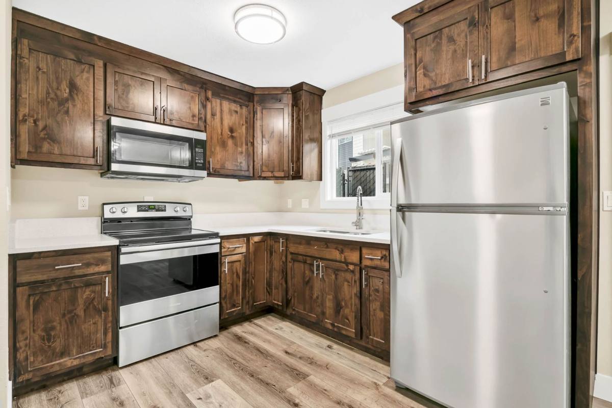 Apartment for rent at 3222 N Shore Dr SE, Albany, OR 97322