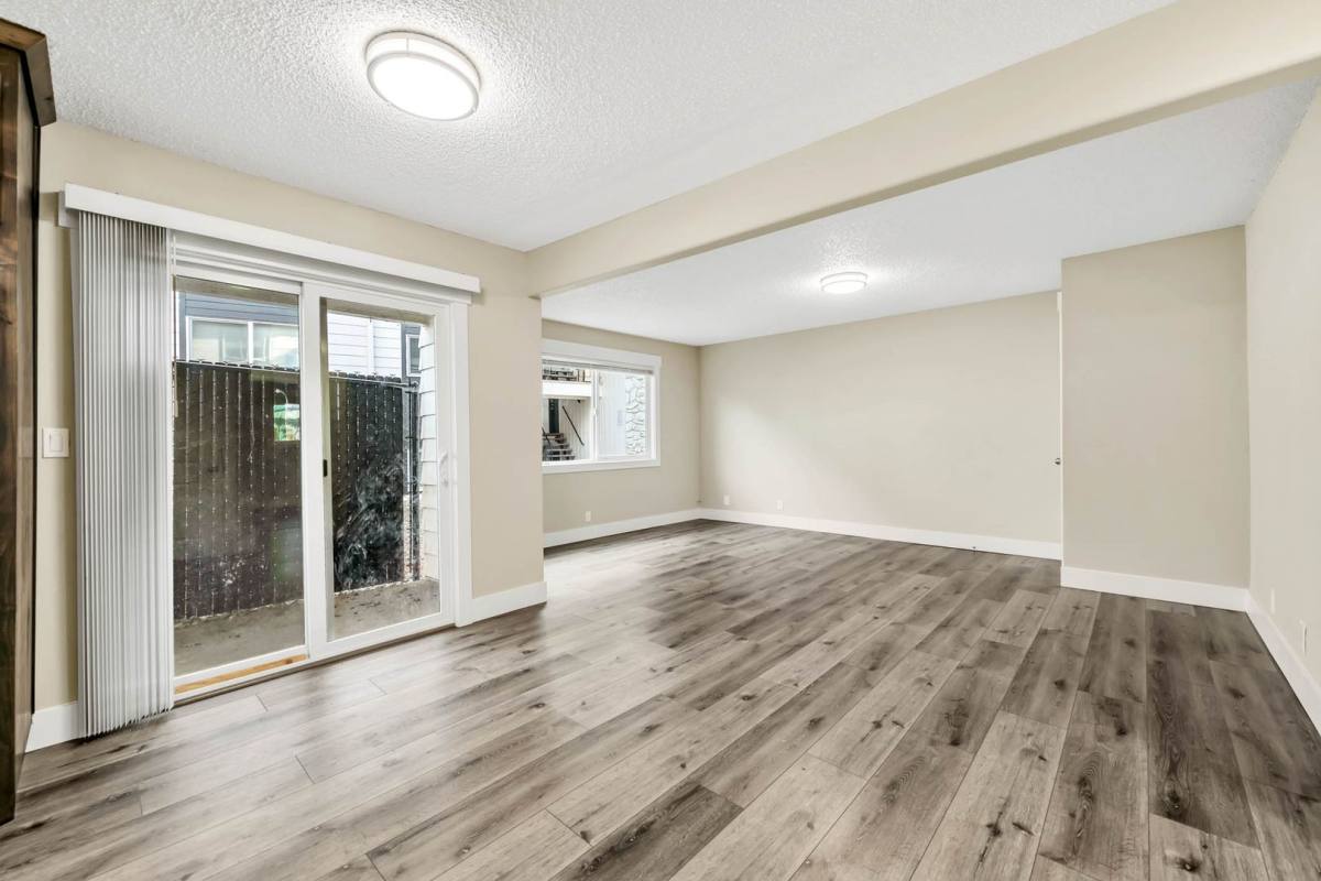 Apartment for rent at 3222 N Shore Dr SE, Albany, OR 97322