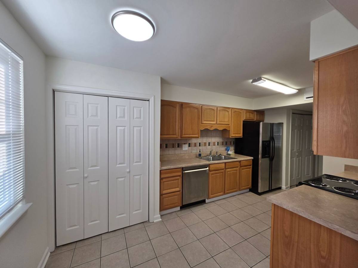 Townhouse for rent at 1016 Todd Preis Dr, Nashville, TN 37221