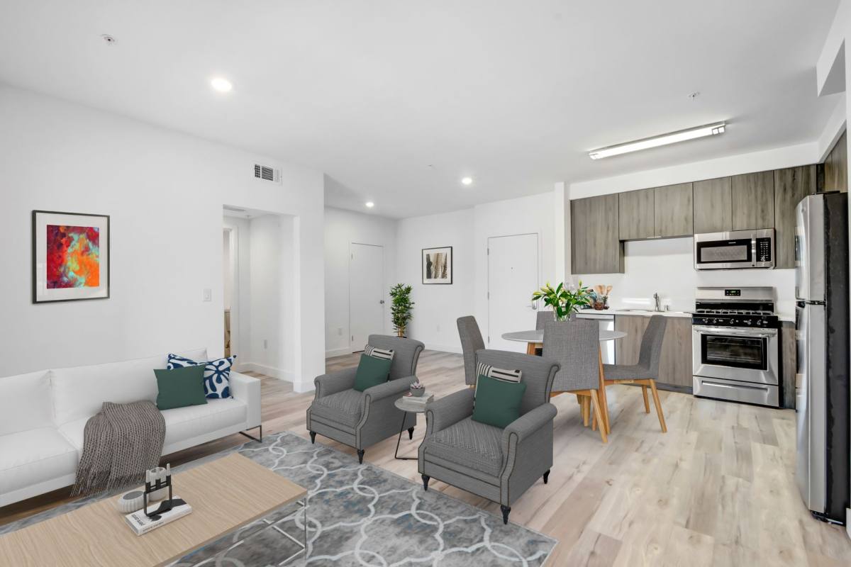 Apartment for rent at 3057-3067 W Pico Blvd, Los Angeles, CA 90006