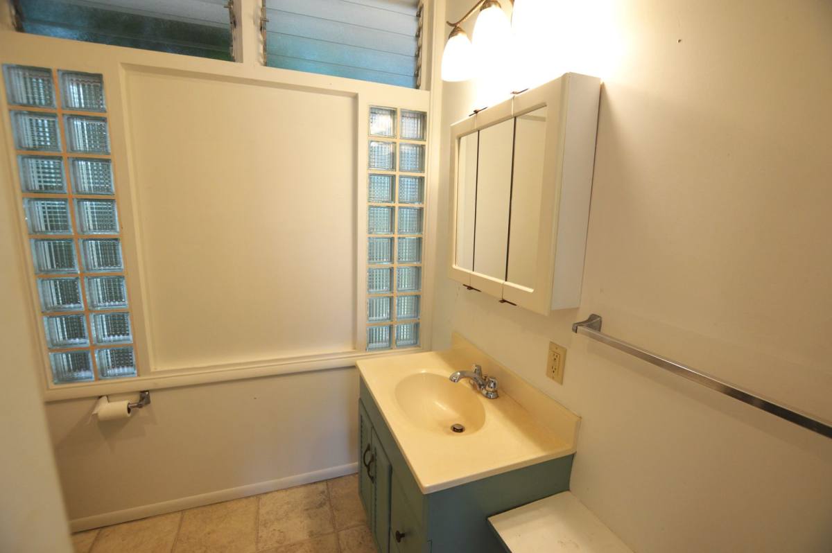 House for rent at 3649 Kawelolani Place, Honolulu, HI 96816