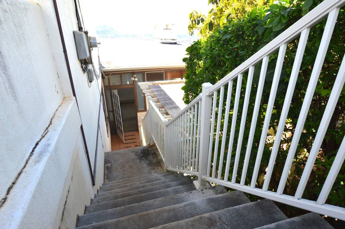 House for rent at 3649 Kawelolani Place, Honolulu, HI 96816