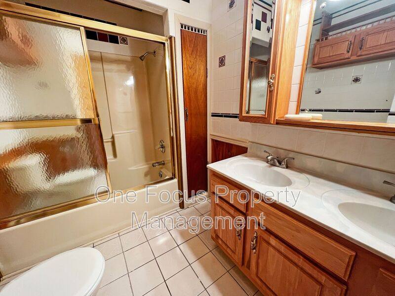 Apartment for rent at 2734 Dove St, Williamsport, PA 17701