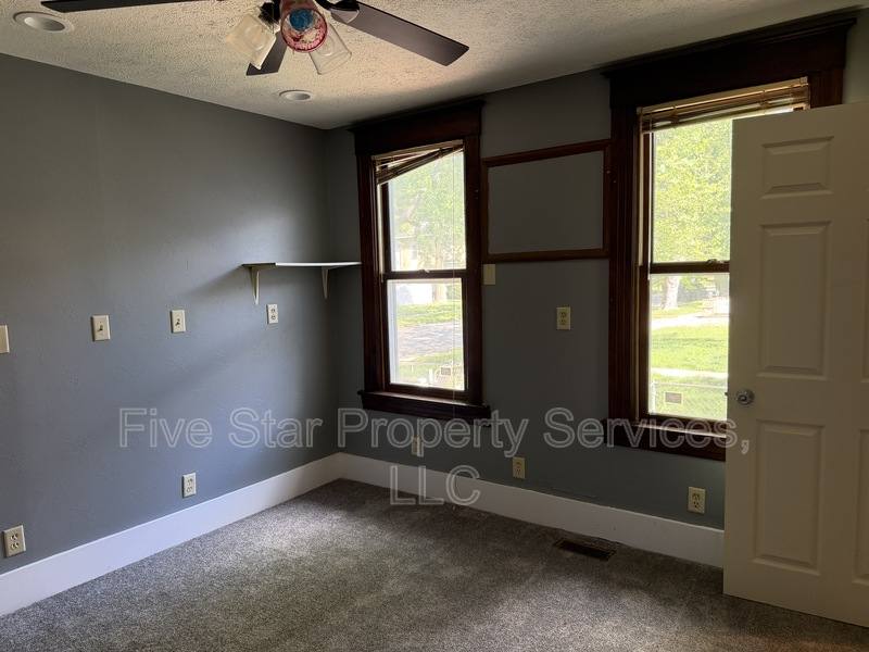 Apartment for rent at 229 W Allen St, Springfield, IL 62704