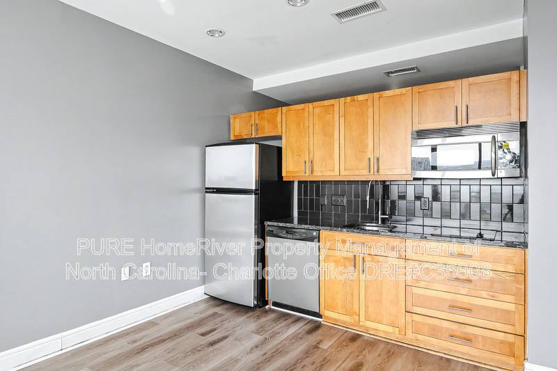 Condo for rent at 333 W Trade St #2101, Charlotte, NC 28202