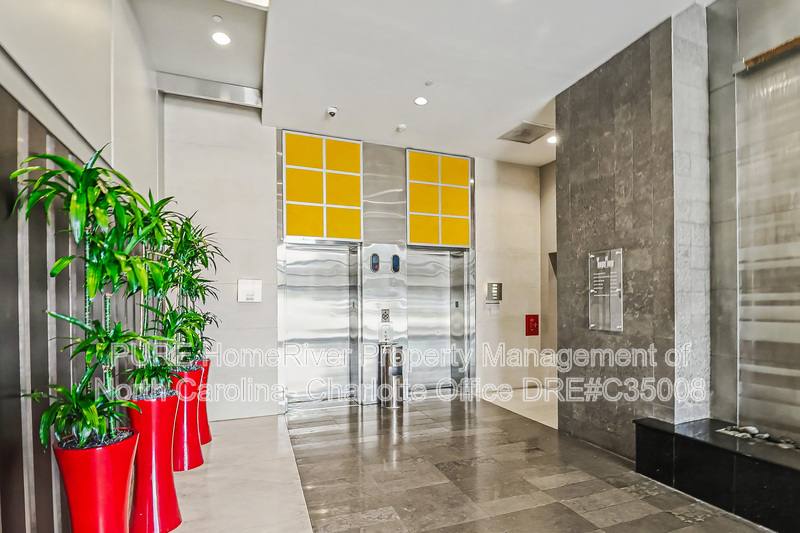 Condo for rent at 333 W Trade St #2101, Charlotte, NC 28202