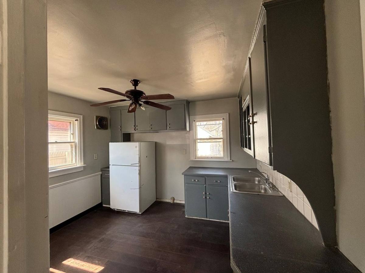House for rent at 1216 W Mount Hope Ave, Lansing, MI 48910