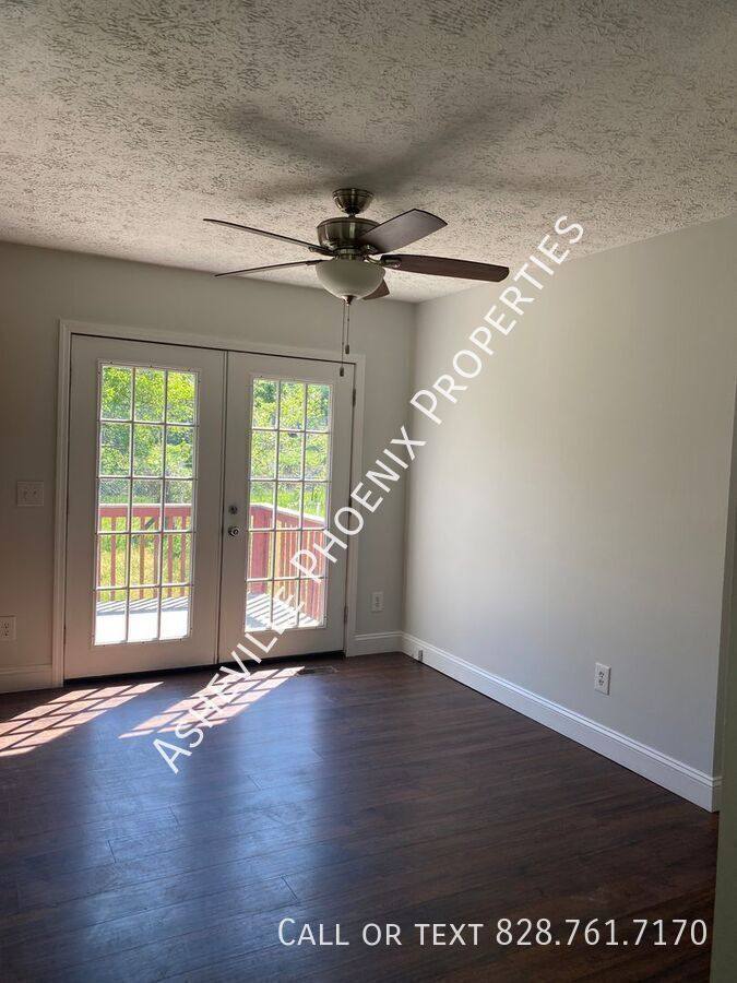 House for rent at 28 Iris St, Asheville, NC 28803