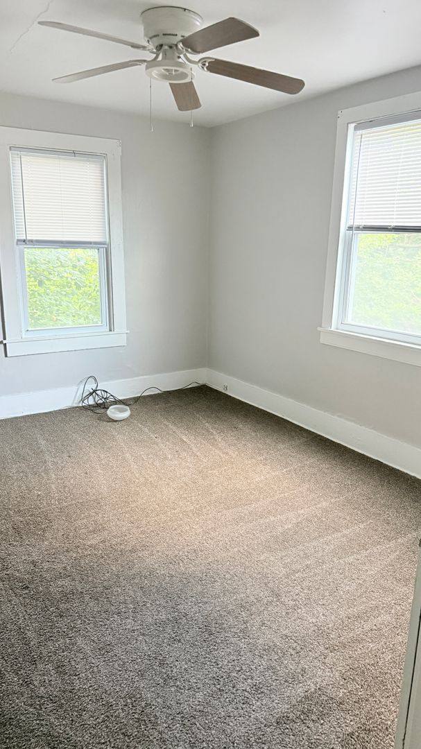 Townhouse for rent at 1012 Mount Jackson St, New Castle, PA 16102