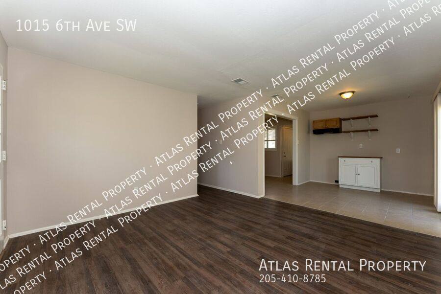 House for rent at 1015 6th Ave SW, Decatur, AL 35601