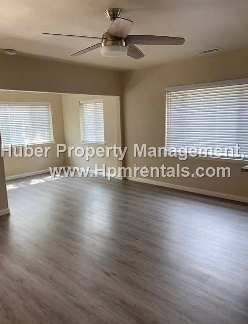 Apartment for rent at 189 College Way, Auburn, CA 95603