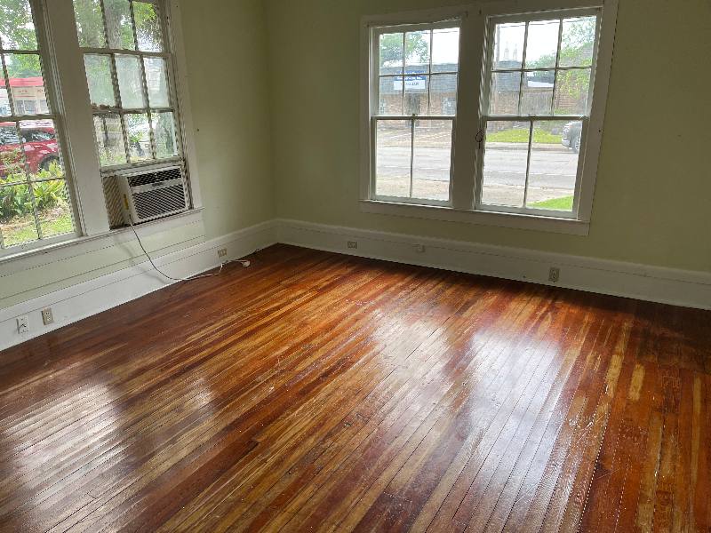 House for rent at 131B Center St, New Iberia, LA 70560