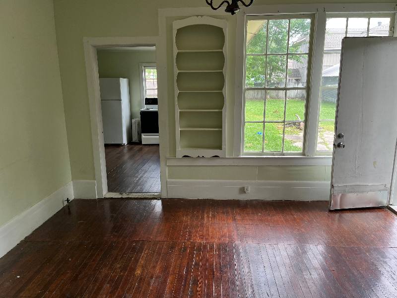 House for rent at 131B Center St, New Iberia, LA 70560