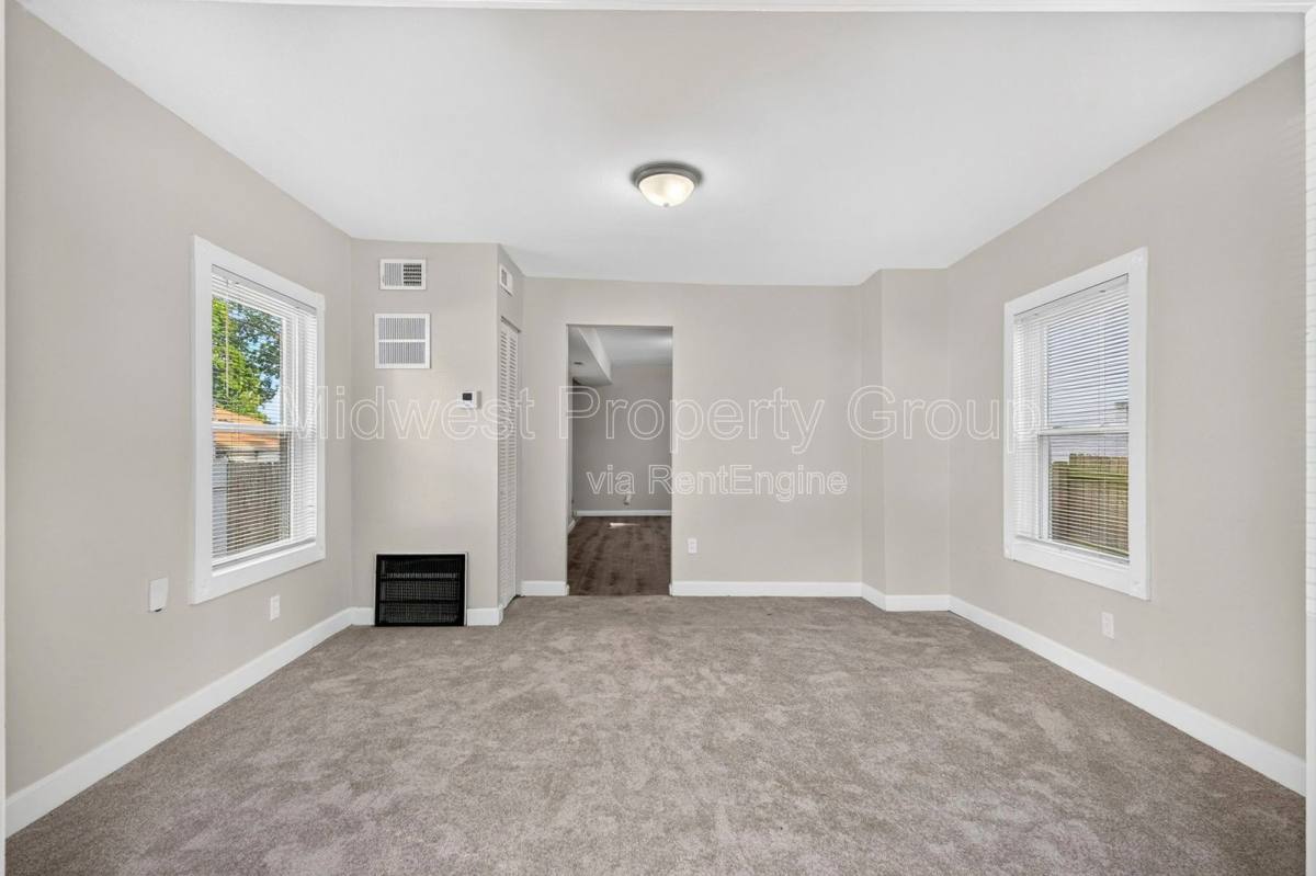 House for rent at 3610 Manhattan Ave, St. Louis, MO 63143