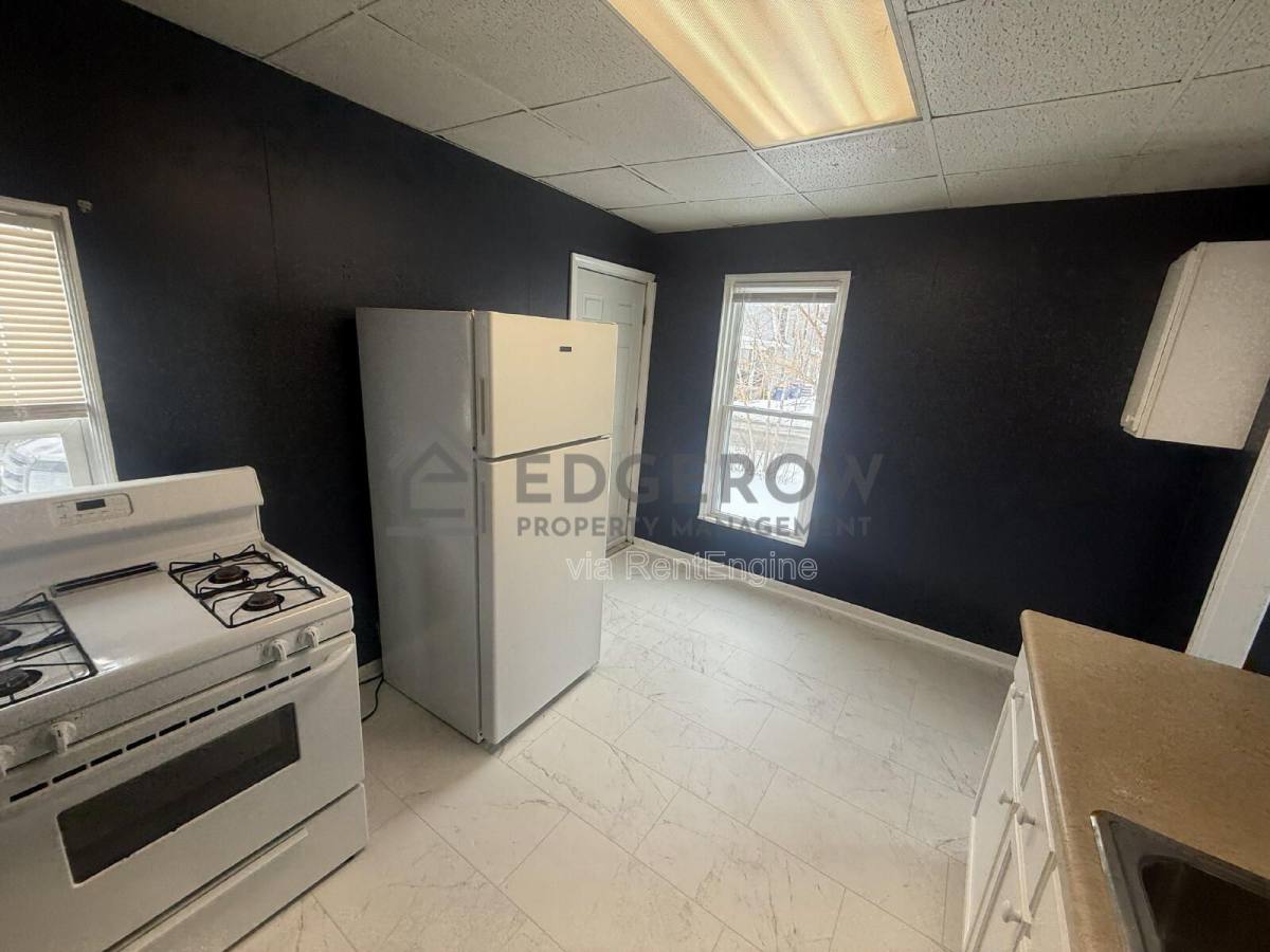 Apartment for rent at 404 6th St NW, Grand Rapids, MI 49504