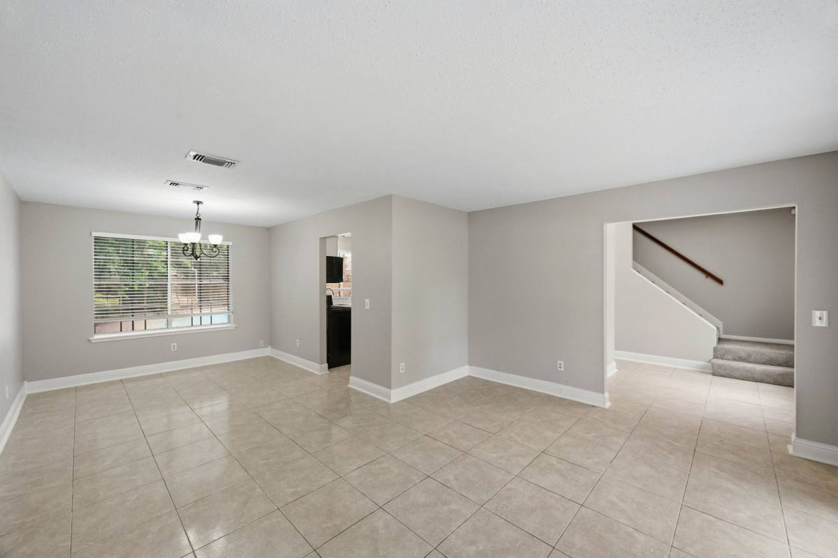 House for rent at 8130 Sunny Ridge Dr, Houston, TX 77095