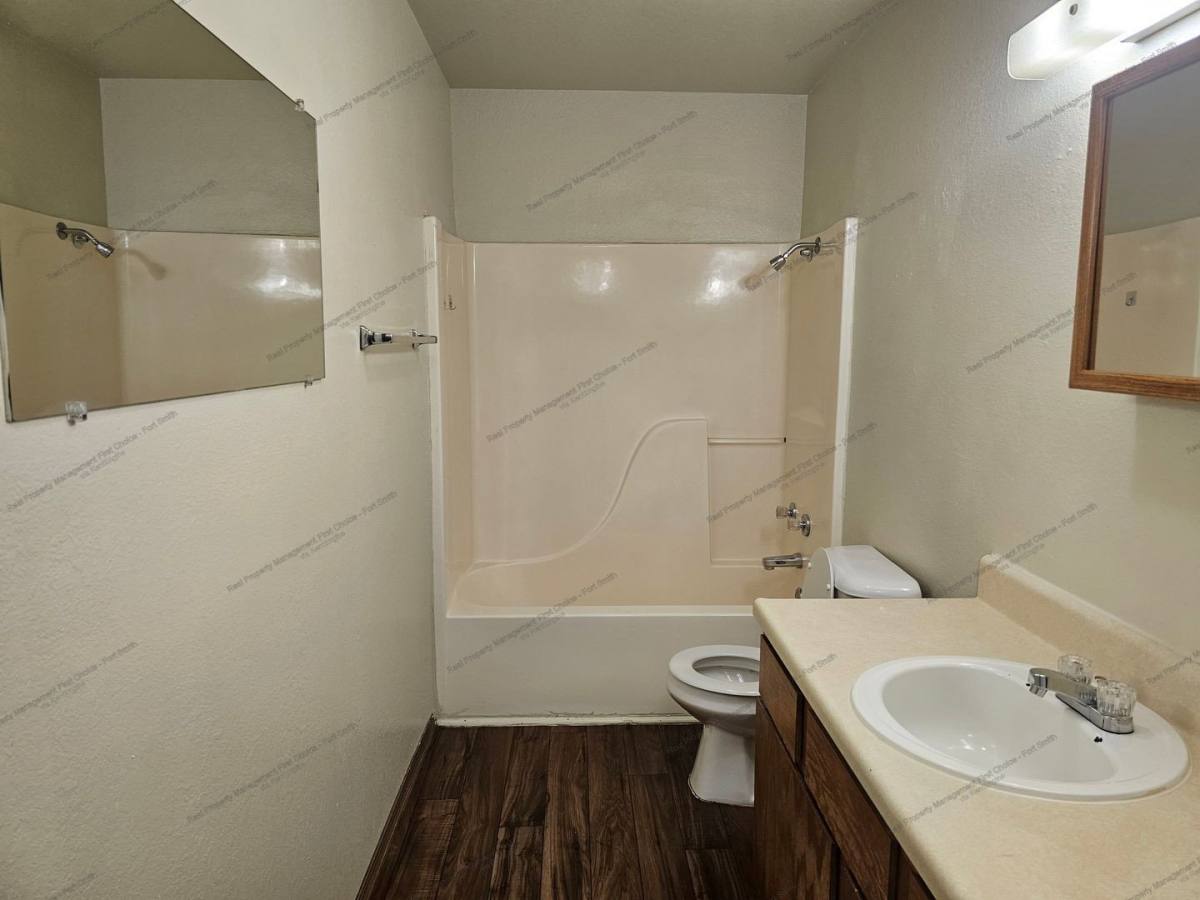 Apartment for rent at 30 Cedar Creek Court #10, Van Buren, AR 72956