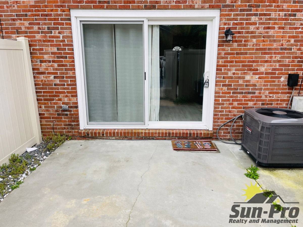 Townhouse for rent at 407 Lytle Ave, New Smyrna Beach, FL 32168