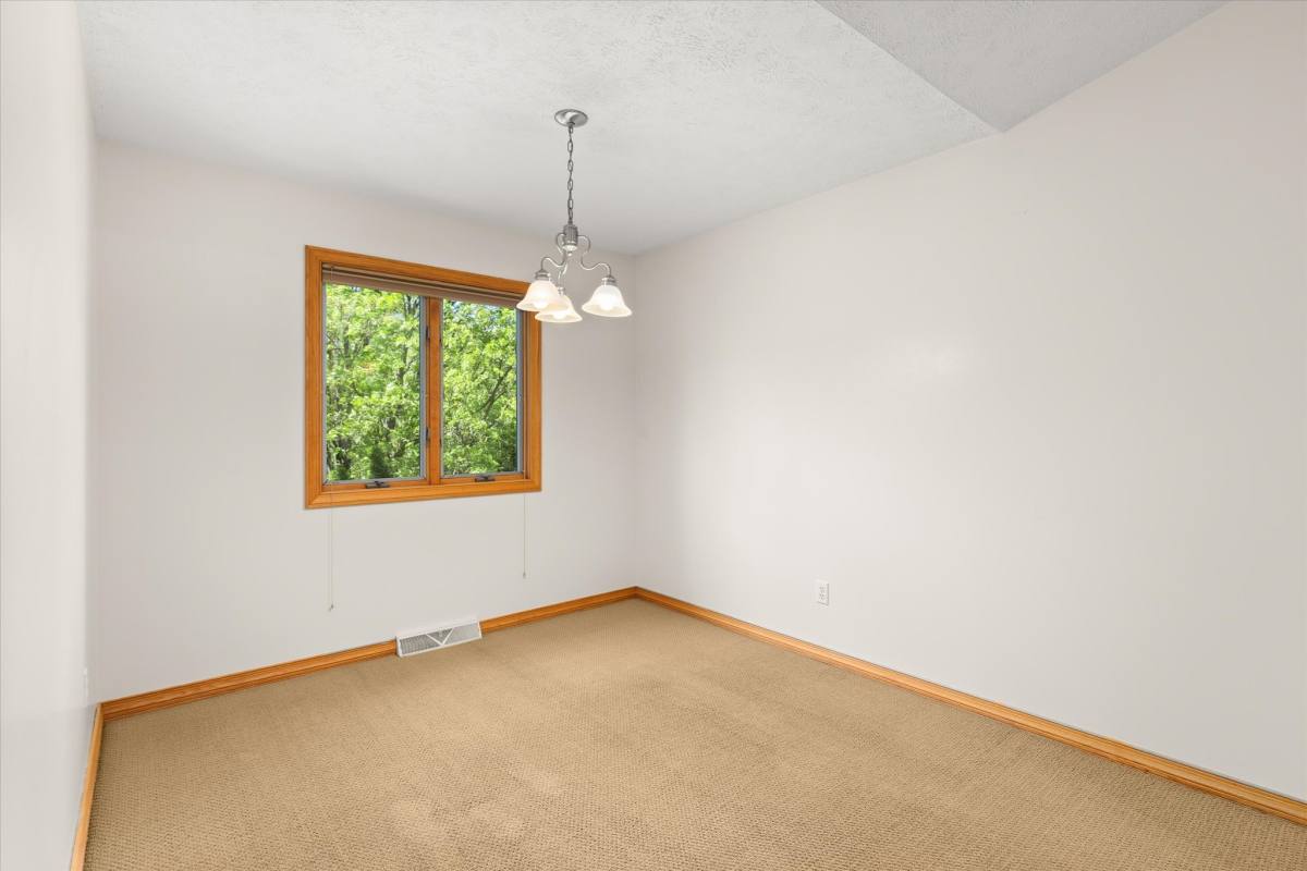 Apartment for rent at 2427 Reynolds Manor, Ottawa, IL 61350