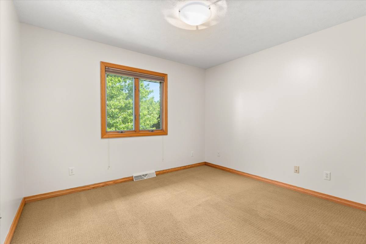 Apartment for rent at 2427 Reynolds Manor, Ottawa, IL 61350