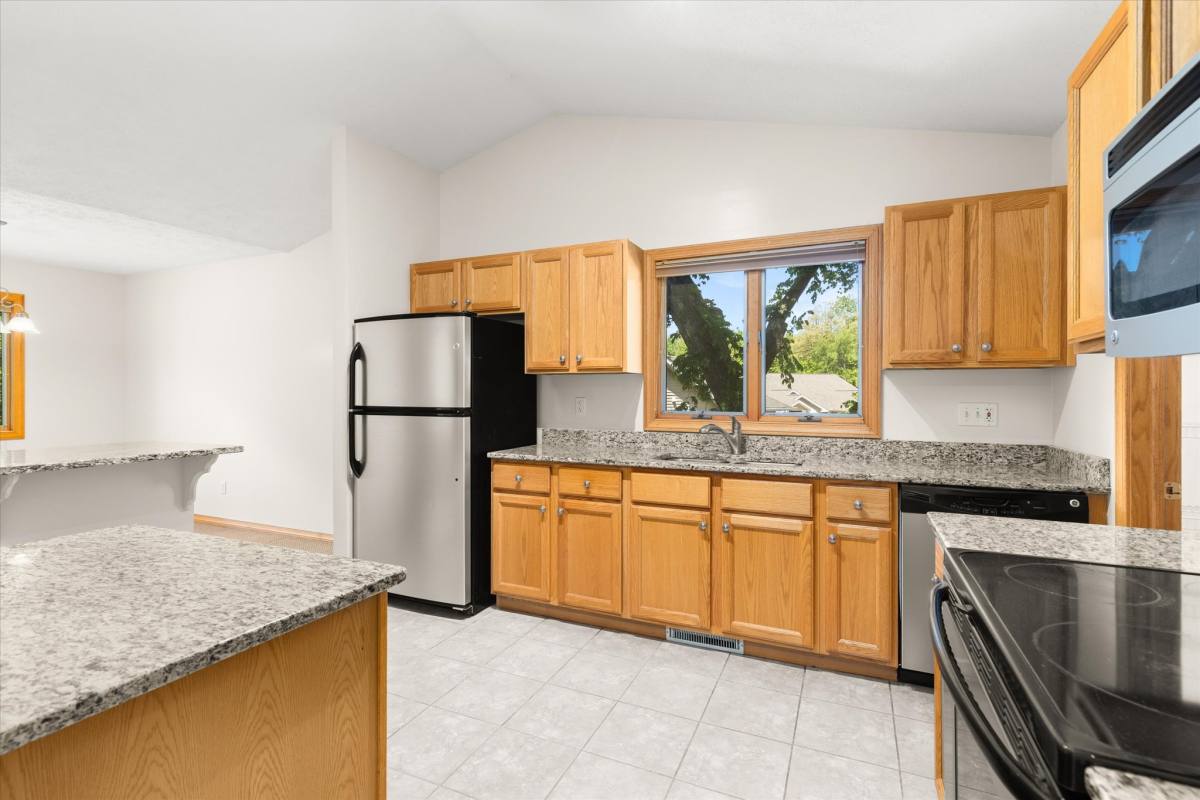 Apartment for rent at 2427 Reynolds Manor, Ottawa, IL 61350