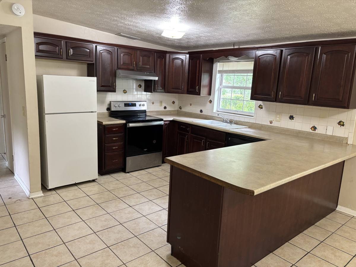 House for rent at 171 Stafford Ave, Brunswick, GA 31525
