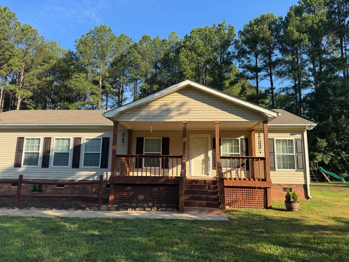 House for rent at 2805 Sweeping Pine Dr, Denver, NC 28037