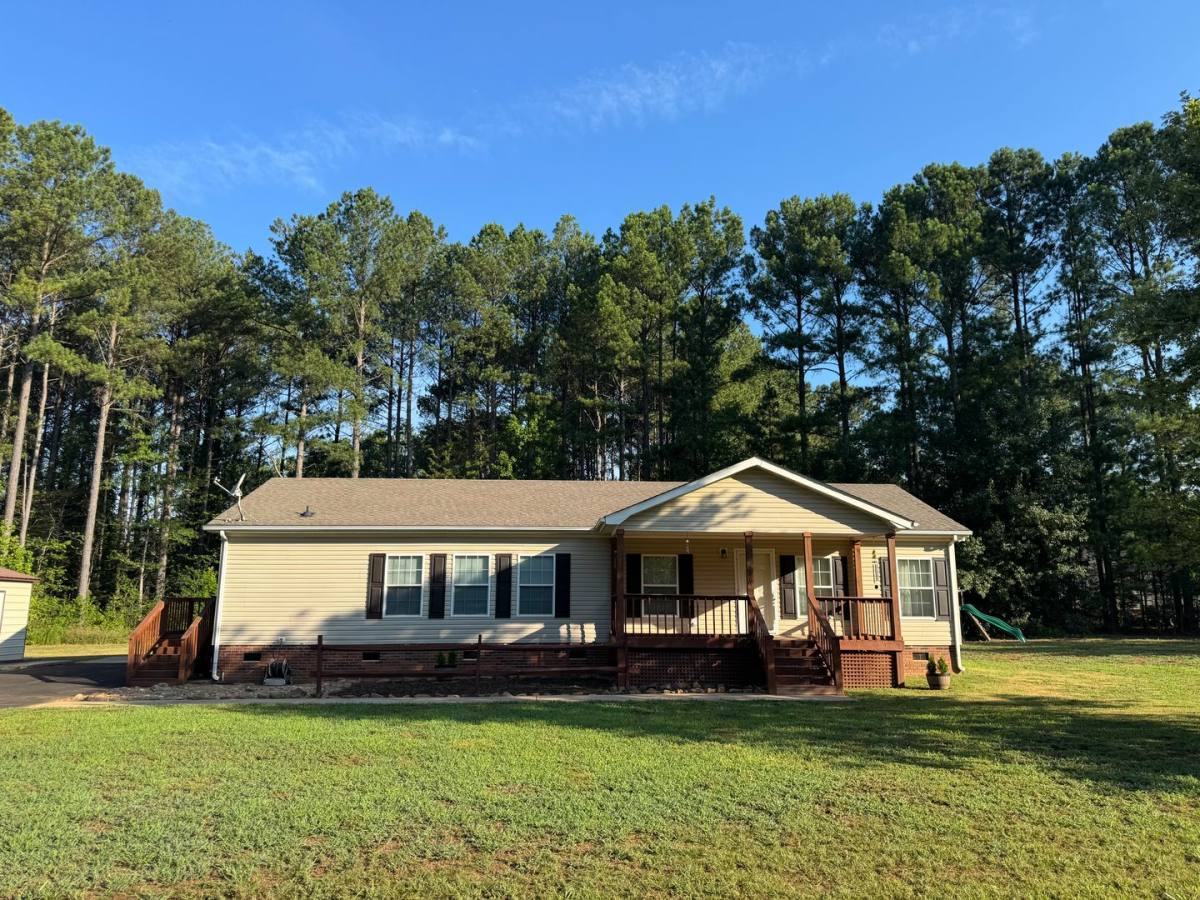 House for rent at 2805 Sweeping Pine Dr, Denver, NC 28037